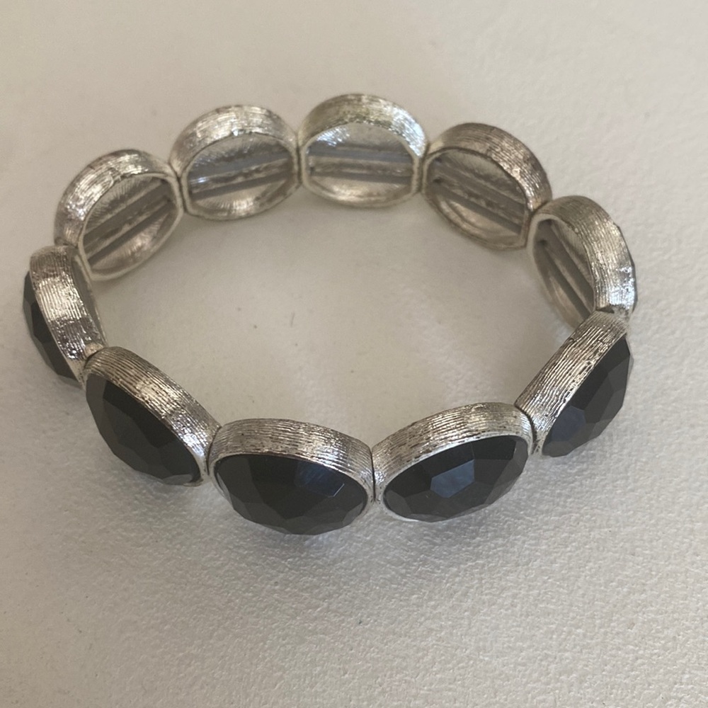 Black stretch bracelet
